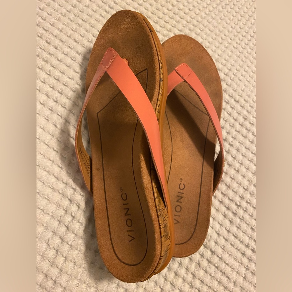 Vionic Size 8.5 Euc - image 4